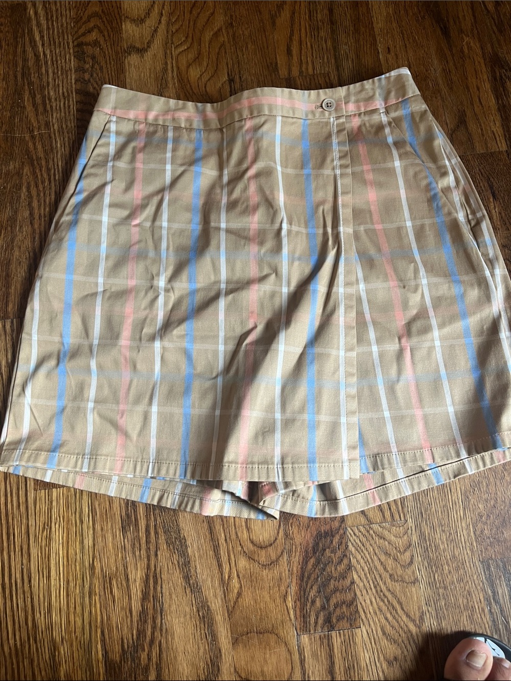 Brooks Brothers Tan Striped
Skort size 4